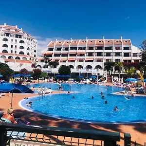 apartment-santiago-playa-de-las-americas-tenerife.in-canary-islands.com/