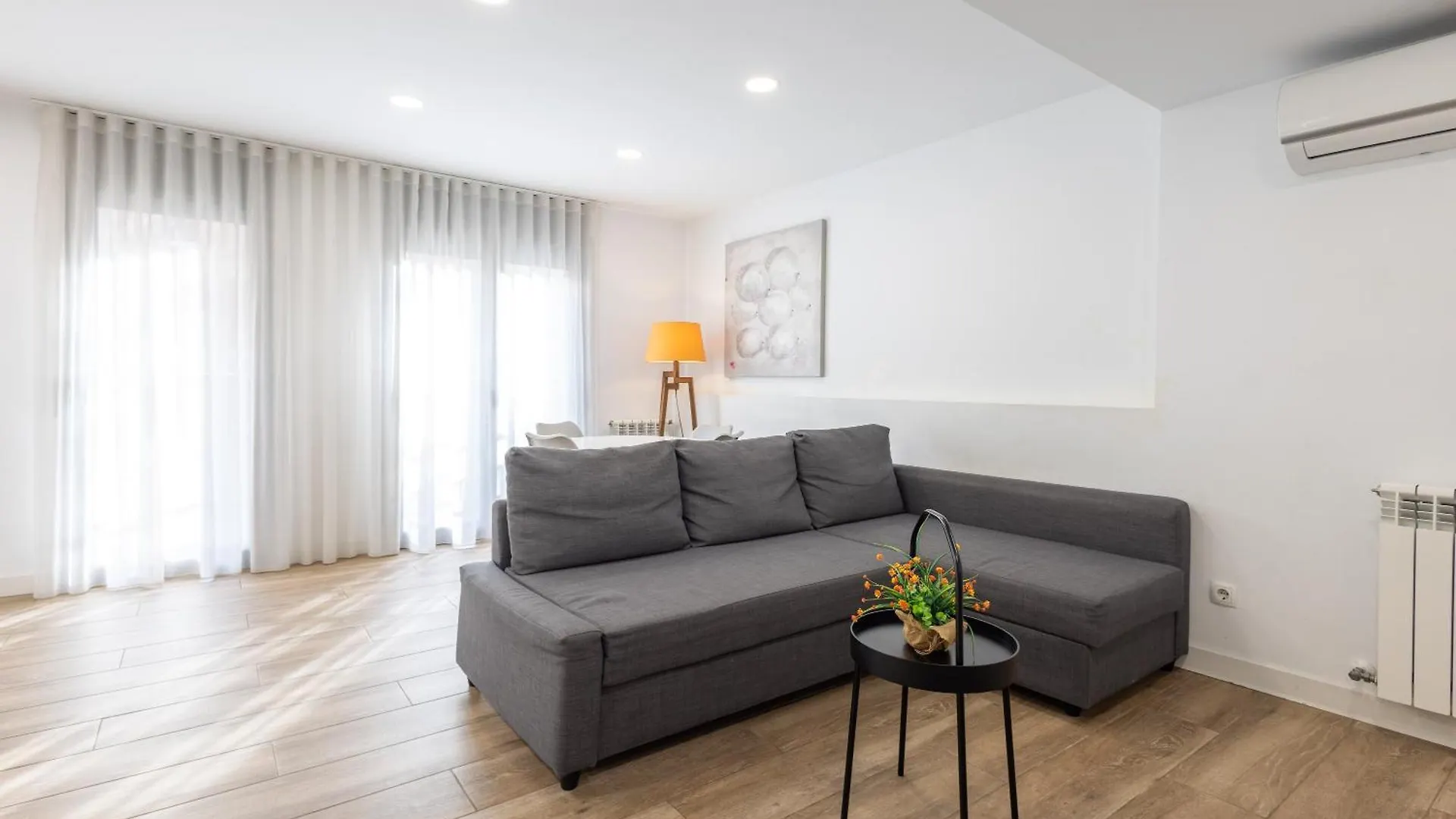 Stay U-Nique Apartments Fabra I Puig 巴塞罗那 0*,